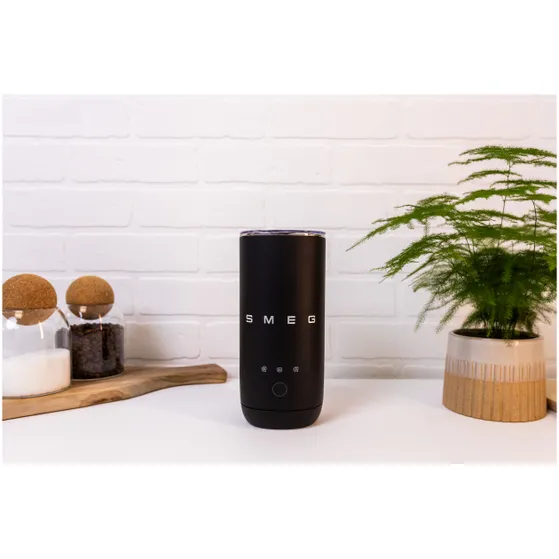 Smeg MFF02BLMEU Zwart