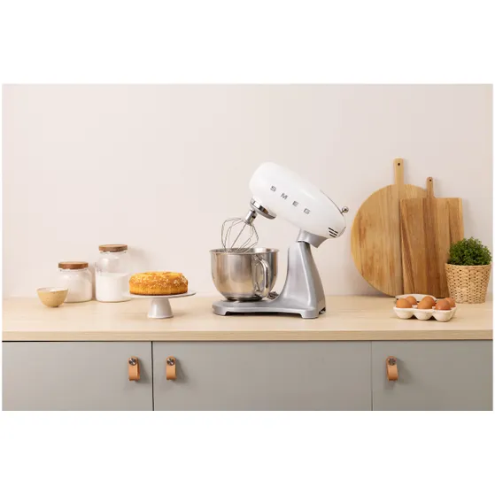 Smeg SMF04WHEU Wit