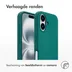 Accezz Liquid Silicone Backcover met MagSafe voor Apple iPhone 16 Donkergroen