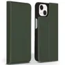 Accezz Premium Leather Slim Book Case voor Apple iPhone 13 Groen