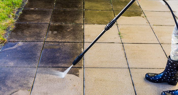 Blog 4 Tips voor het schoonmaken van je tuin, terras en auto