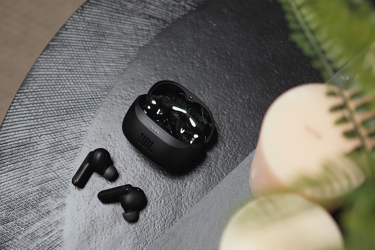 JBL Tune Beam 2