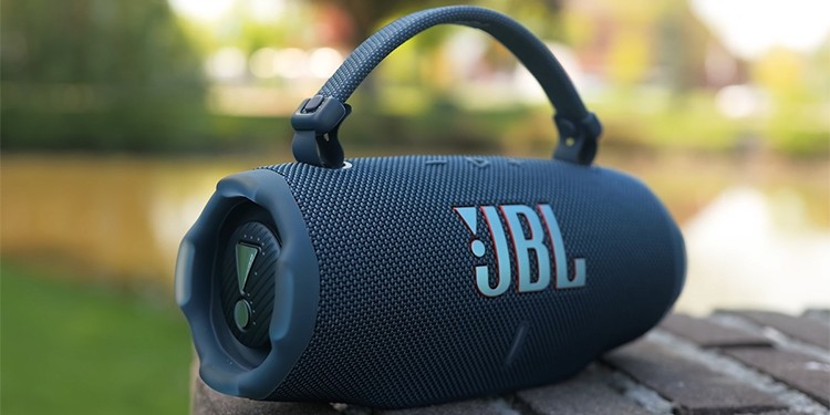 Review JBL Charge 6
