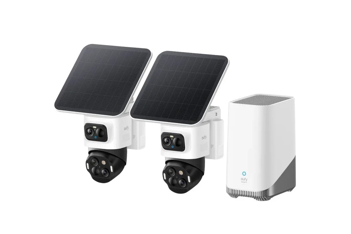 Productafbeelding van twee Eufy S4 camera's met de meegeleverde HomeBase S380.